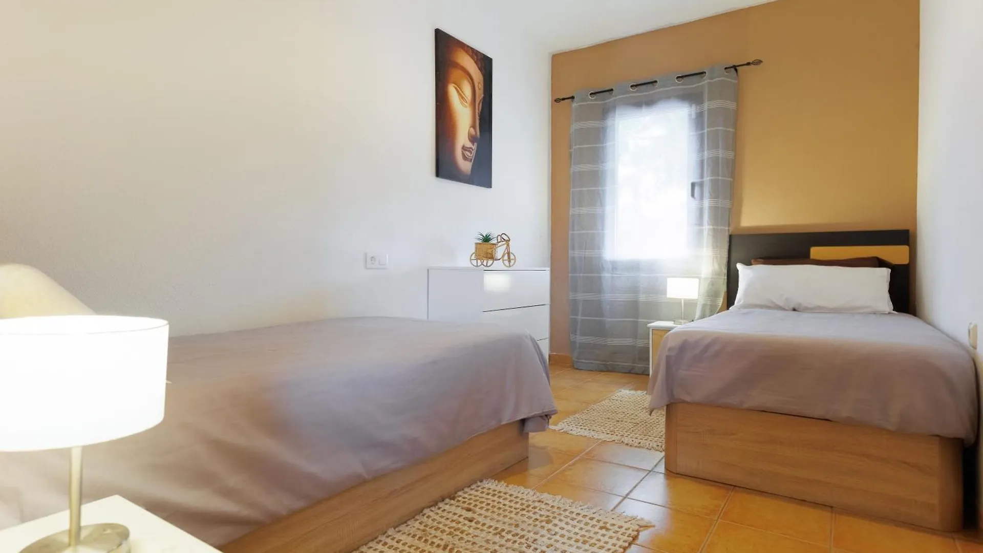 Villa Jacuzzi & Barbecue La Oliva 0*,