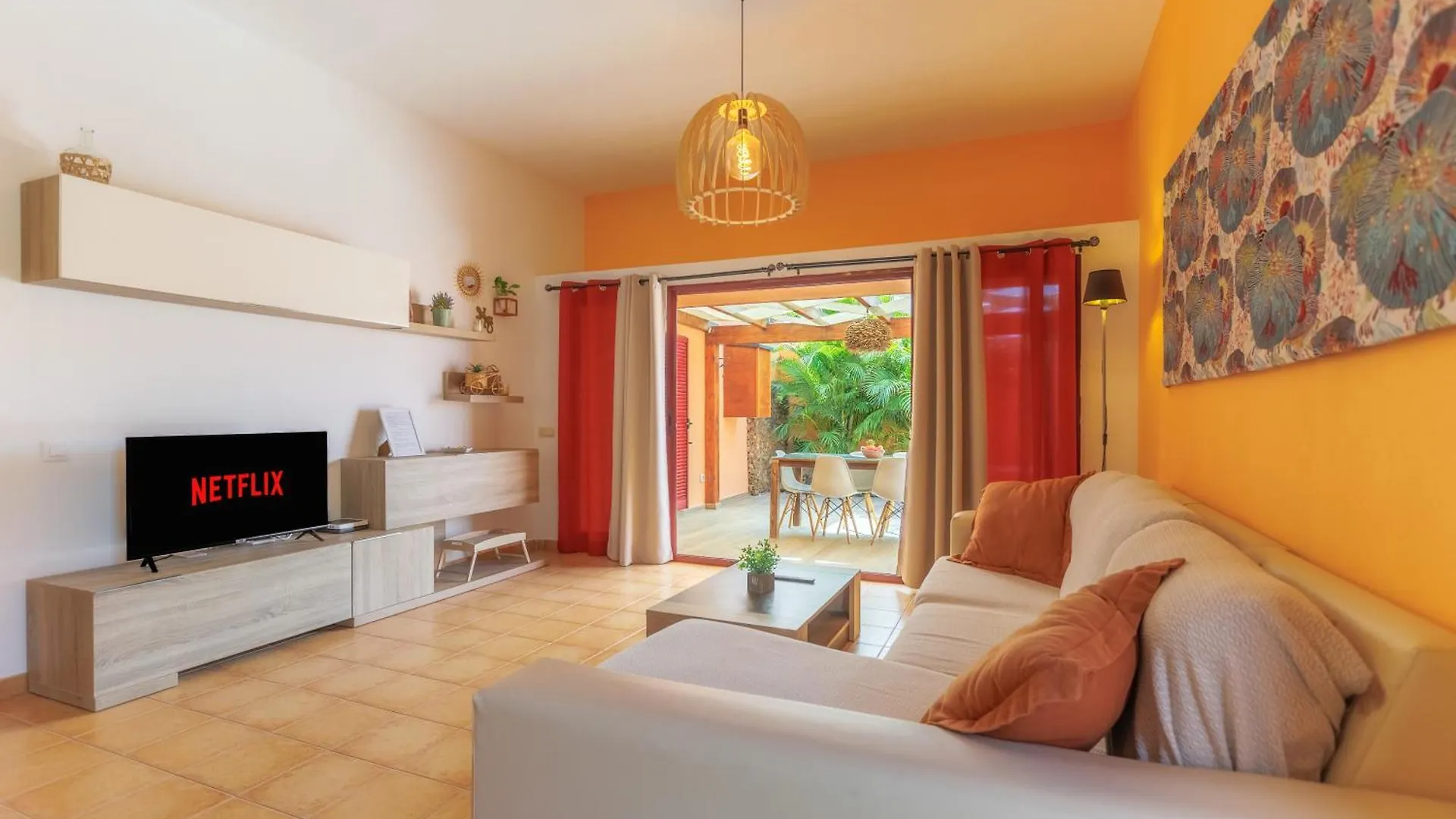 Villa Jacuzzi & Barbecue La Oliva 0*,